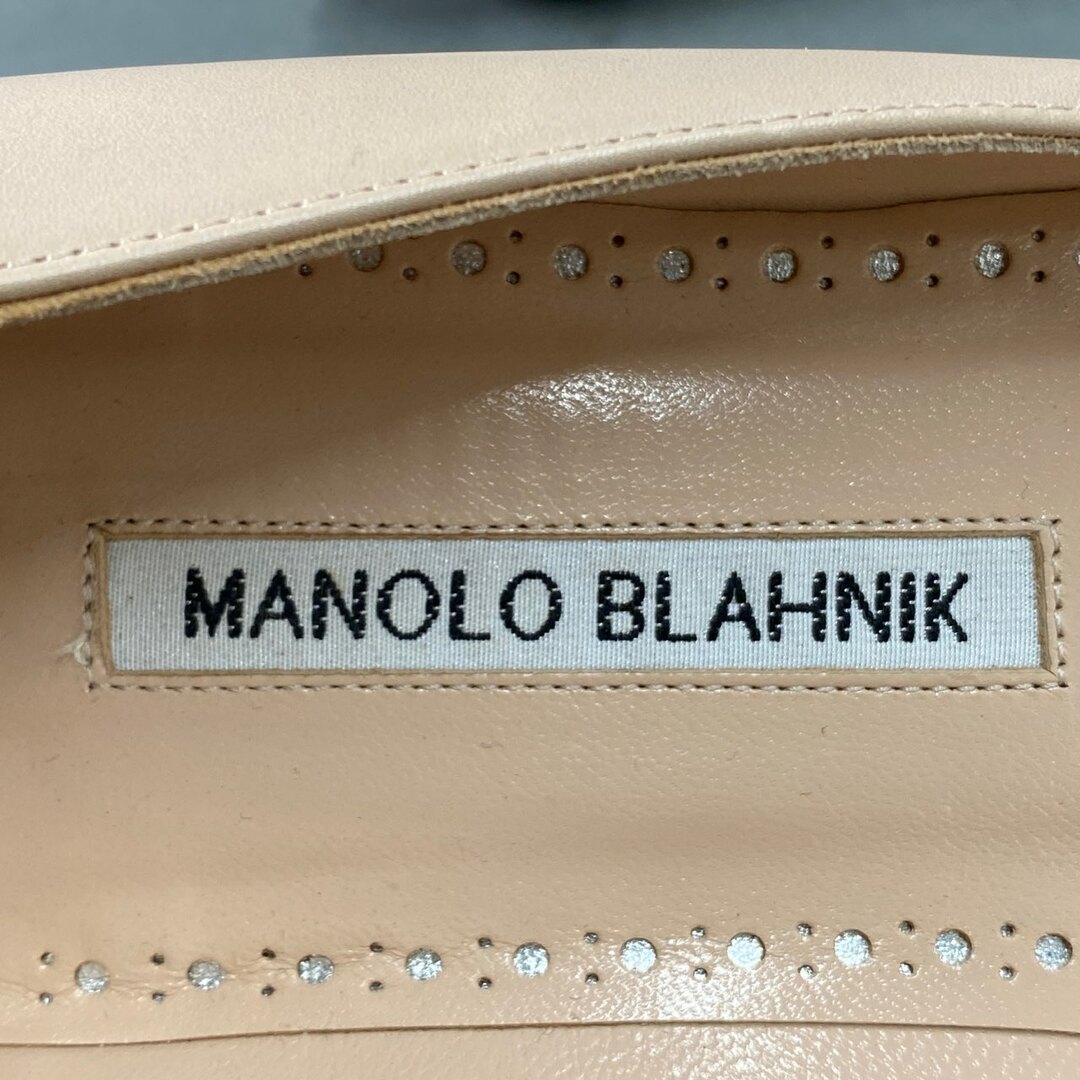 MANOLO BLAHNIK(マノロブラニク)の1L10 MANOLO BLAHNIK マノロブラニク HANGISI ハンギシ フラットシューズ 36(23cm相当) ピンク レザー シューズ ビジュー レディースの靴/シューズ(ハイヒール/パンプス)の商品写真