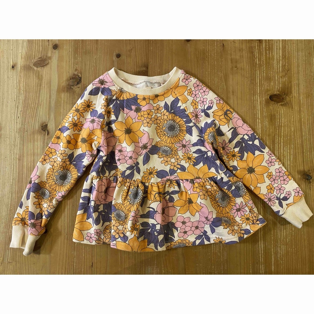 NEXT(ネクスト)のnext 長袖 花柄 カットソー トップス サイズ5-6yrs  キッズ/ベビー/マタニティのキッズ服女の子用(90cm~)(Tシャツ/カットソー)の商品写真