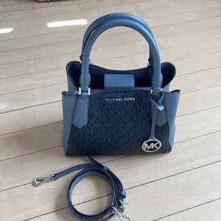 マイケルコース(Michael Kors)の美品！マイケルコース☆シグネチャー ハンドバッグ 2WAY(ショルダーバッグ)