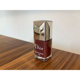 クリスチャンディオール(Christian Dior)の未使用！ディオール ヴェルニ  722 ローズウッドローズ(マニキュア)