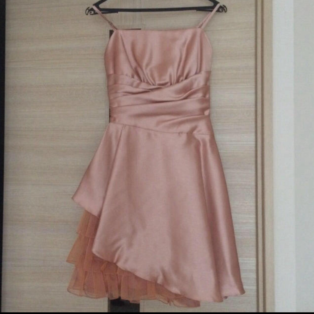 ピンクパーティードレス　かわいい　きれいめ　美品 レディースのフォーマル/ドレス(ミディアムドレス)の商品写真