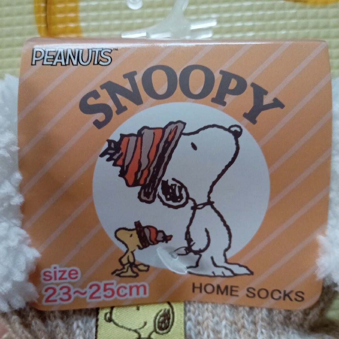 PEANUTS(ピーナッツ)の★❄タグ付き新品。SNOOPYの裏ボア ソックス。🍓完売品 レディースのレッグウェア(ソックス)の商品写真