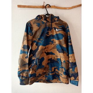 ナイキ(NIKE)のNIKE　パーカー(パーカー)