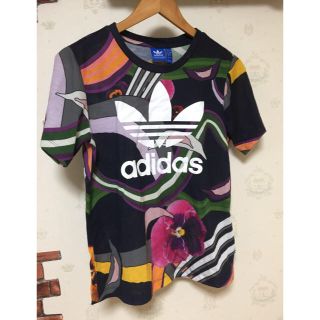 アディダス(adidas)のadidasTシャツ(Tシャツ(半袖/袖なし))