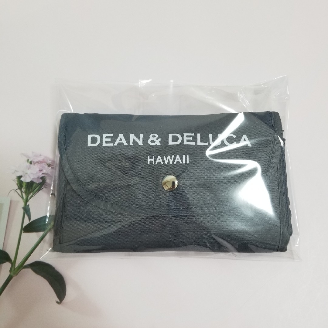 DEAN & DELUCA(ディーンアンドデルーカ)の【新品】DEAN＆DELUCA　折りたたみエコバッグ　グレー レディースのバッグ(エコバッグ)の商品写真
