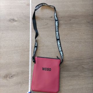 ウィゴー(WEGO)のWEGO　 ショルダーポーチ　サコッシュ　赤色(ショルダーバッグ)