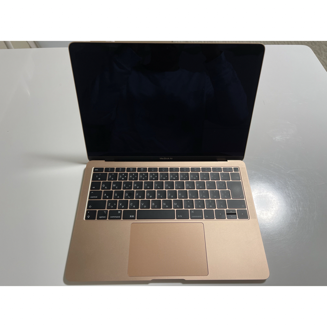 Apple(アップル)のMacBook Air 13inch 8GB 256GB 2020 スマホ/家電/カメラのPC/タブレット(ノートPC)の商品写真