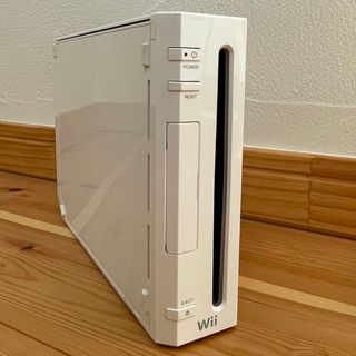 ニンテンドウ(任天堂)のNintendo Wii RVL-S-WD 本体セット(家庭用ゲーム機本体)