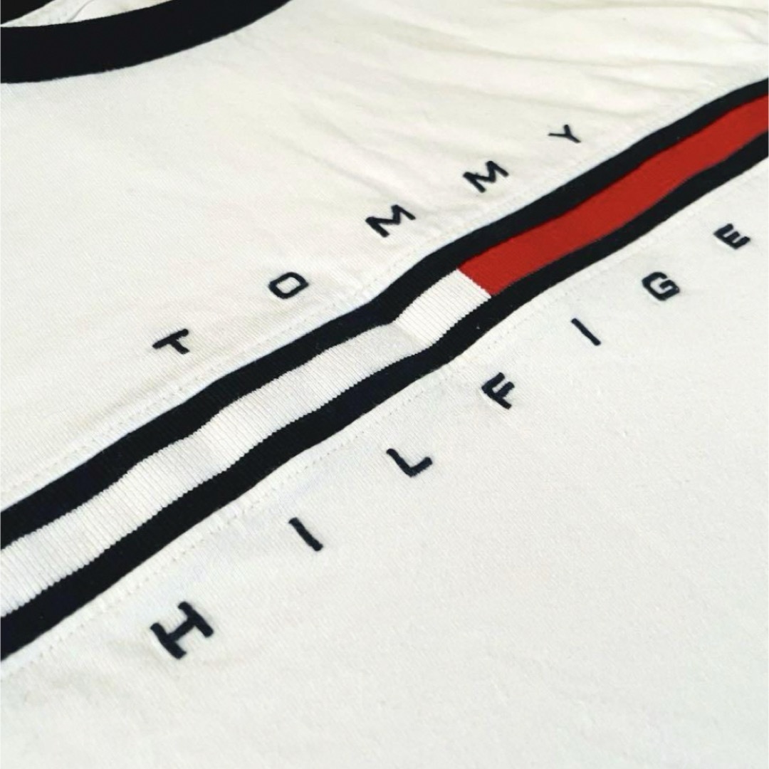 TOMMY HILFIGER(トミーヒルフィガー)の新品未使用　M トミーヒルフィガー　半袖　刺繍　ロゴT メンズのトップス(Tシャツ/カットソー(半袖/袖なし))の商品写真