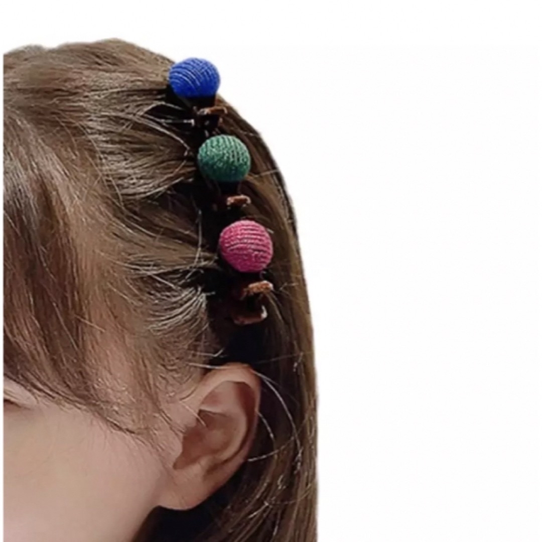 ヘアクリップ ヘアアレンジ 編み込み風 可愛い ボタンデザイン レディースのヘアアクセサリー(バレッタ/ヘアクリップ)の商品写真