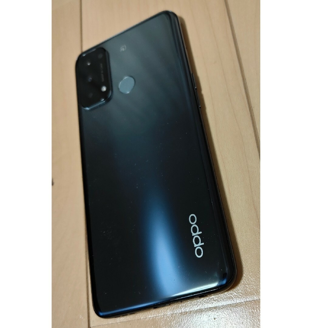 OPPO(オッポ)の【美品】OPPO Reno5 A シルバーブラック  Y!mobile版 スマホ/家電/カメラのスマートフォン/携帯電話(スマートフォン本体)の商品写真