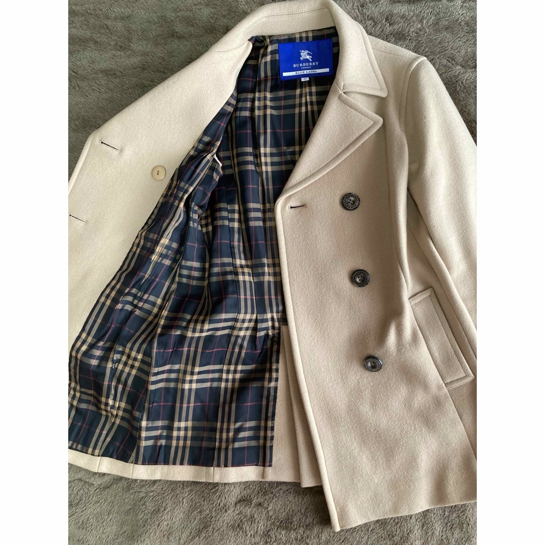 BURBERRY BLUE LABEL(バーバリーブルーレーベル)のバーバリーブルーレーベル Pコート 38 レディースのジャケット/アウター(ピーコート)の商品写真