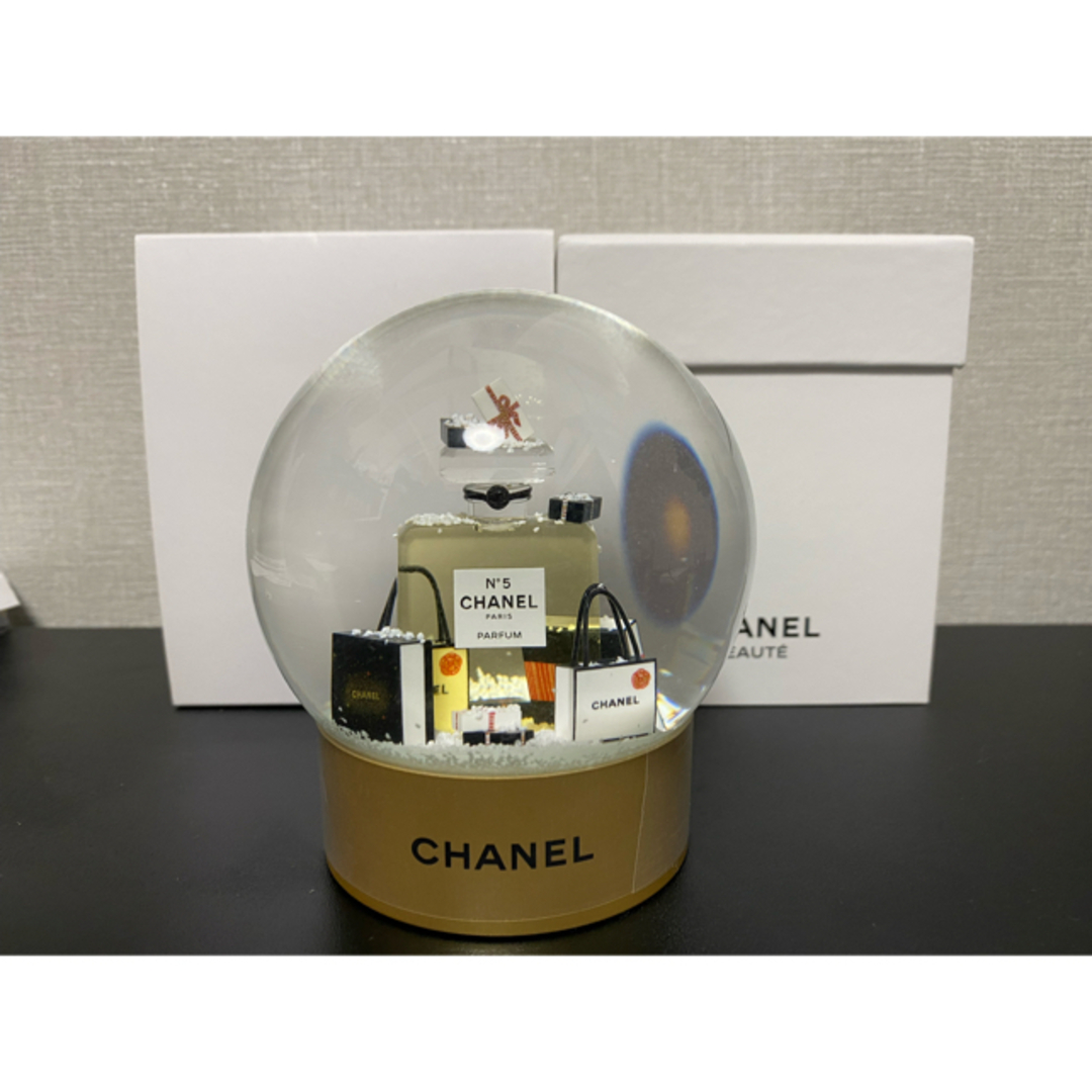 2021年シャネル クリスマス スノードーム ノベルティグッズ 2021年シャネル クリスマス スノードーム ノベルティグッズ