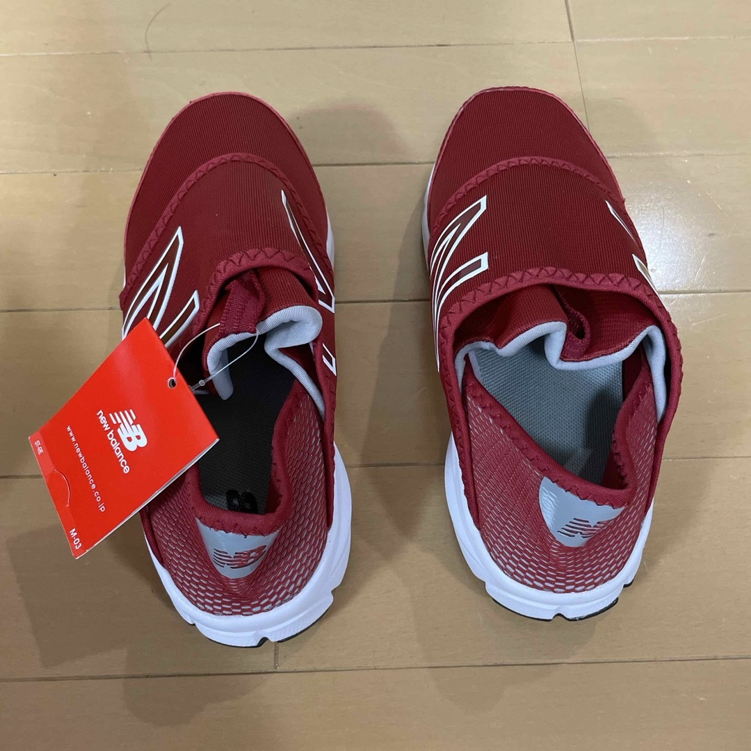 New Balance(ニューバランス)のニューバランス　スニーカー　21センチ キッズ/ベビー/マタニティのキッズ靴/シューズ(15cm~)(スニーカー)の商品写真