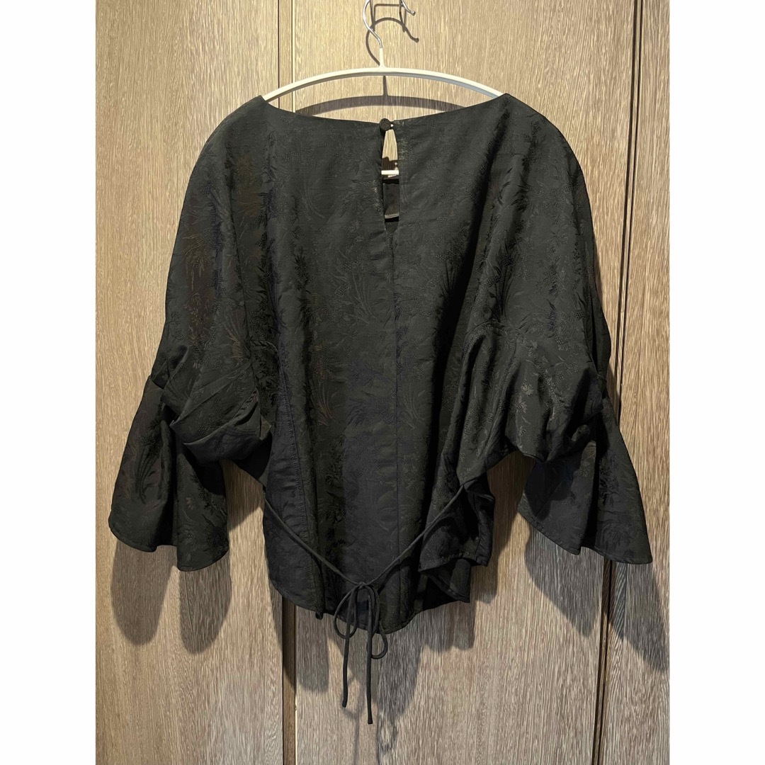 mame(マメ)のmame Jacquard OHINERI Sleeves Shirt レディースのトップス(シャツ/ブラウス(長袖/七分))の商品写真