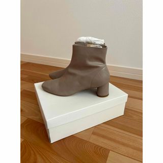 フラワー(flower)のflower toffee boots  ブーツ(ブーツ)