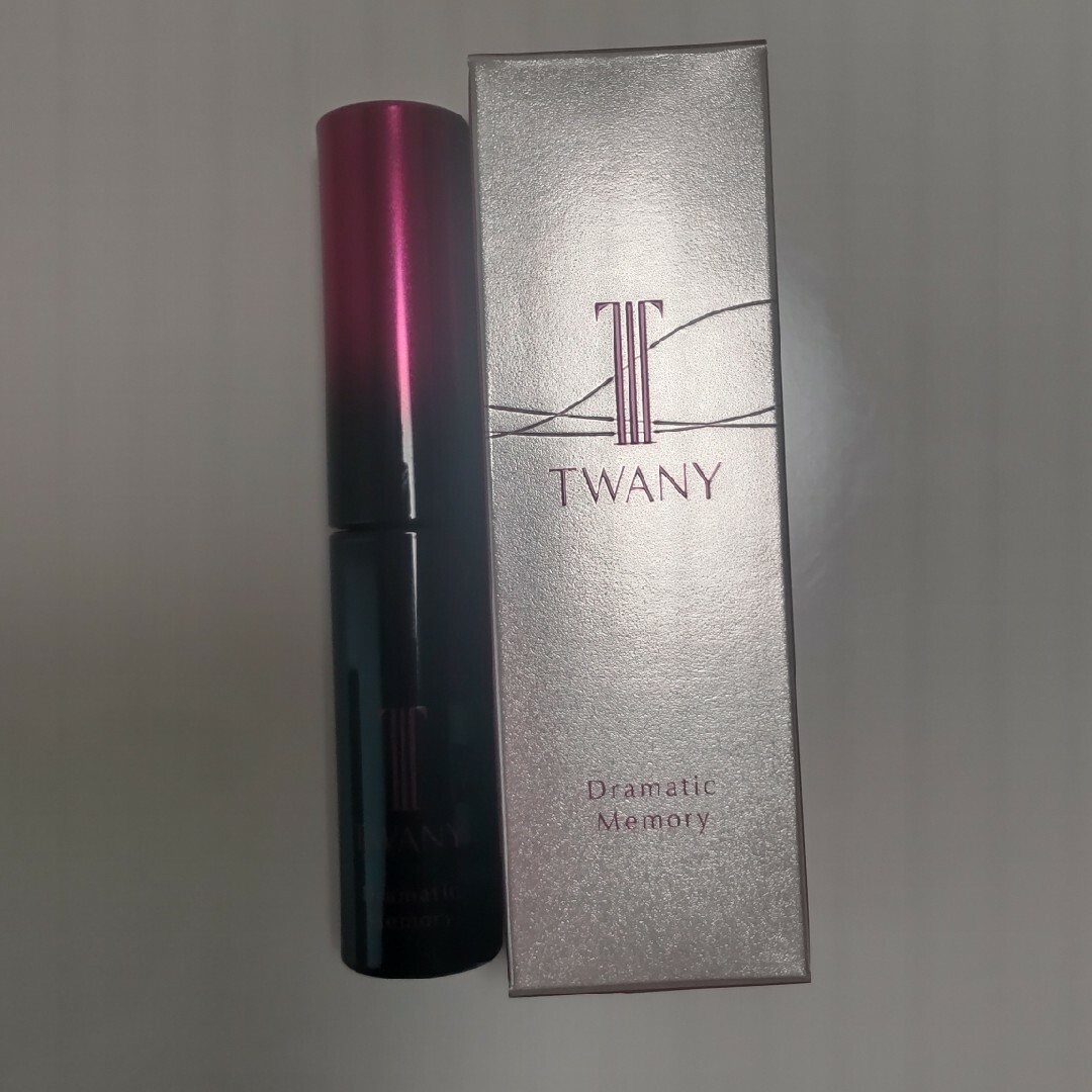 TWANY(トワニー)のトワニー ドラマティックメモリー コスメ/美容のベースメイク/化粧品(化粧下地)の商品写真