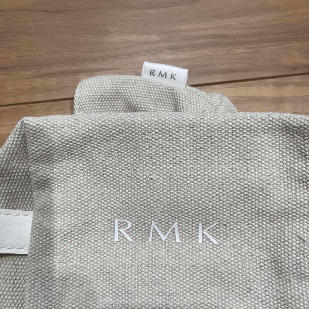 RMK(アールエムケー)のRMK ノベルティポーチ レディースのファッション小物(ポーチ)の商品写真