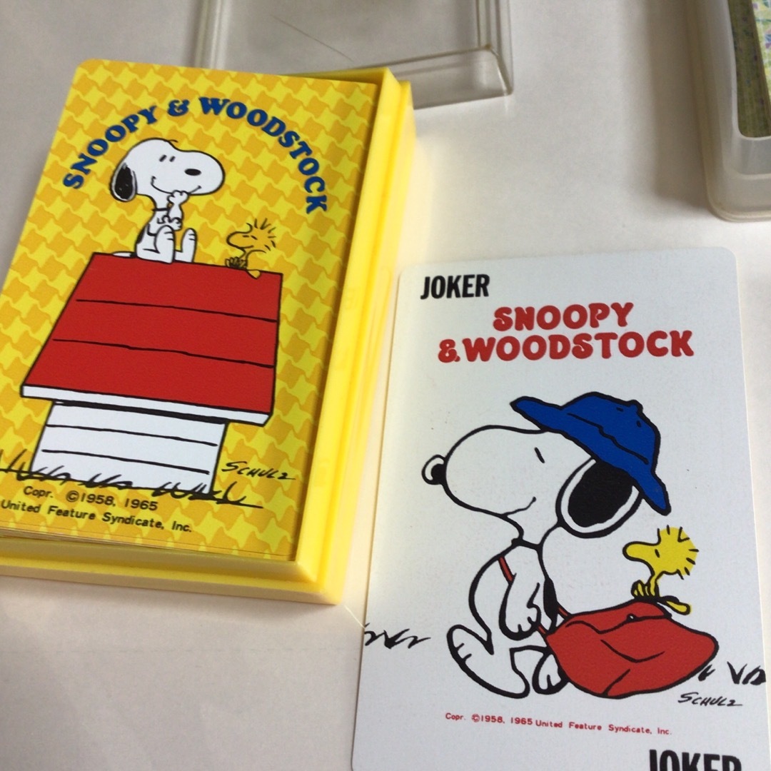 任天堂(ニンテンドウ)のSNOOPY  スヌーピー　トランプ　２種類 エンタメ/ホビーのテーブルゲーム/ホビー(トランプ/UNO)の商品写真