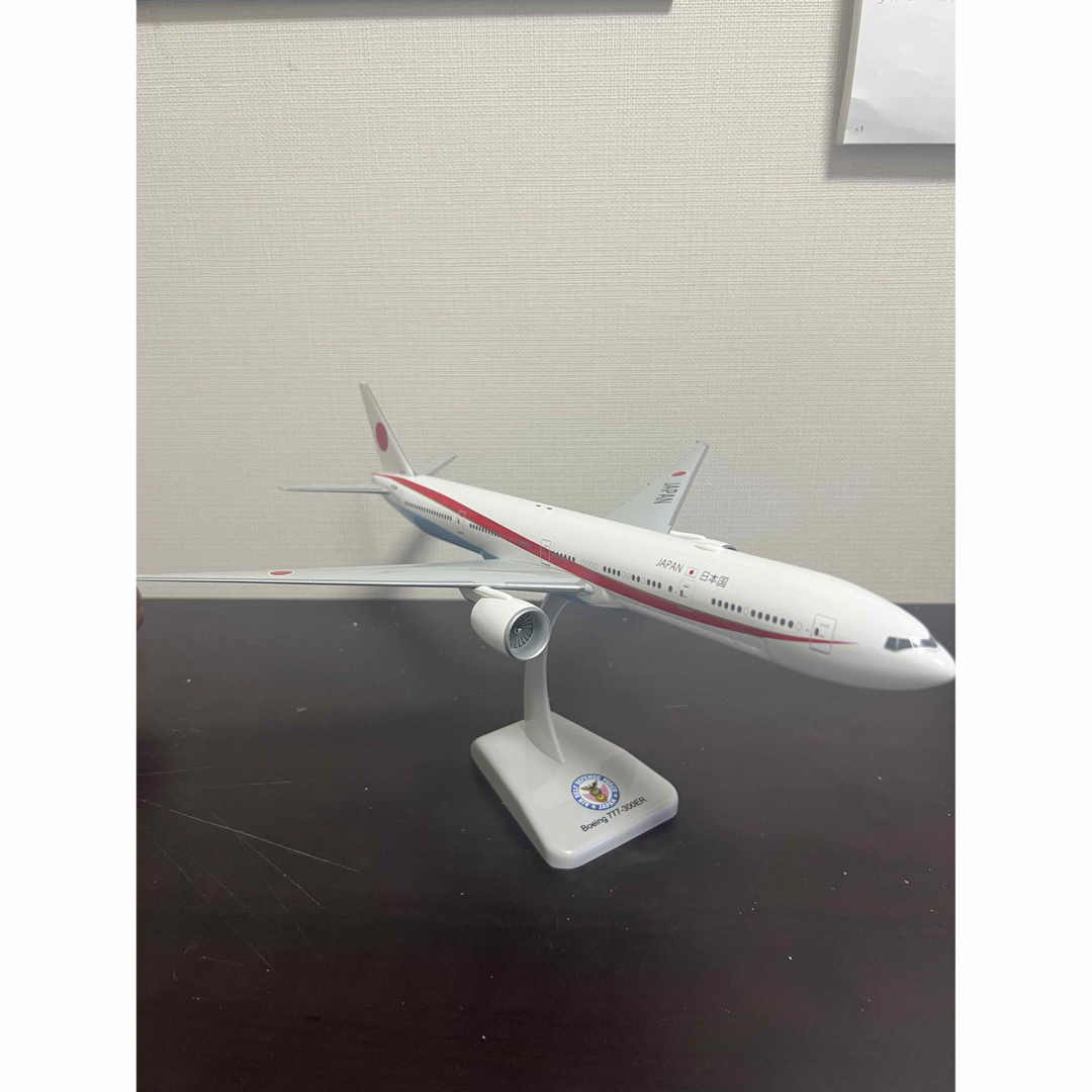 飛行機模型 政府専用機 1:200 エンタメ/ホビーのおもちゃ/ぬいぐるみ(模型/プラモデル)の商品写真