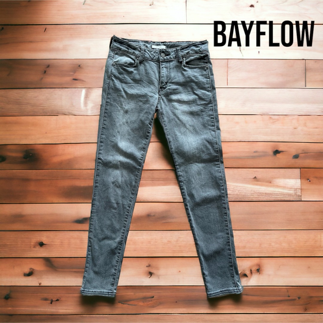 BAYFLOW(ベイフロー)のBAYFLOW スキニーデニムパンツ　グレー レディースのパンツ(デニム/ジーンズ)の商品写真