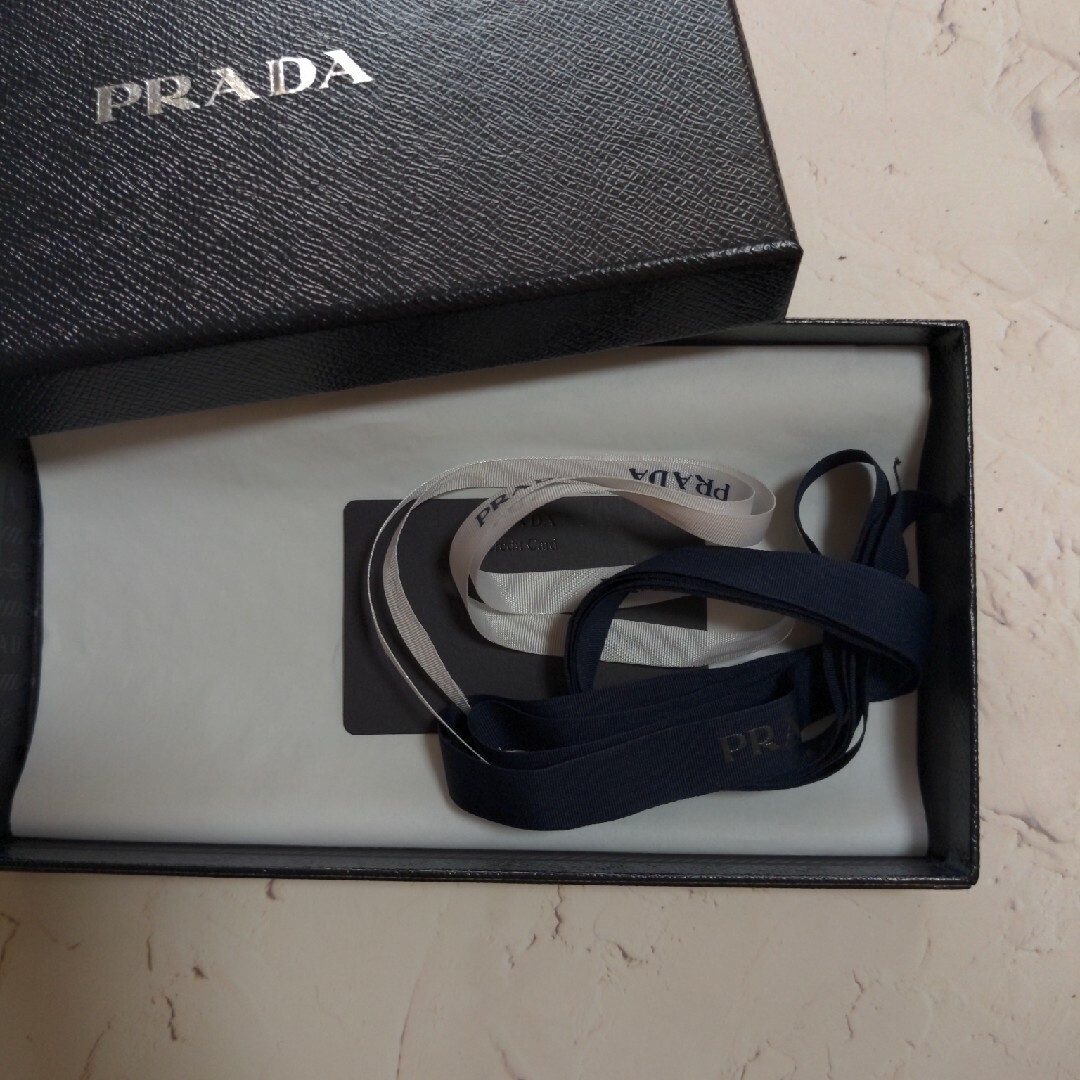 PRADA(プラダ)のPRADA  プラダ  サフィアーノレザー  長財布 レディースのファッション小物(財布)の商品写真