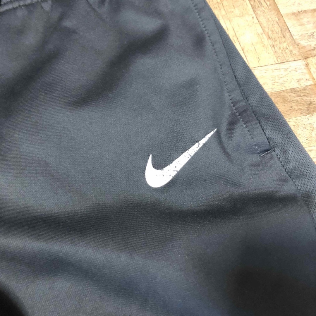 NIKE(ナイキ)の【12/17値下げ！】ナイキ　ジャージパンツ　メンズ　M スポーツ/アウトドアのサッカー/フットサル(ウェア)の商品写真