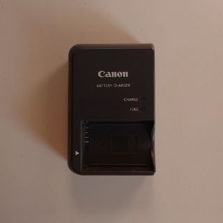 キヤノン(Canon)のキャノン　バッテリーチャージャー　CB-2LZ(バッテリー/充電器)