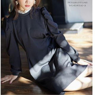 トッコクローゼット(TOCCO closet)の《tocco closet》プチフリルネックプリンセスラインポンチワンピース(ひざ丈ワンピース)