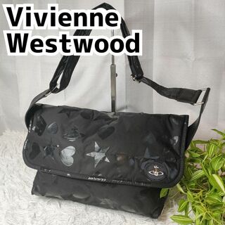 ヴィヴィアンウエストウッド(Vivienne Westwood)のヴィヴィアンウエストウッド メッセンジャー マザーズバッグ オーブ 総柄 黒(ショルダーバッグ)
