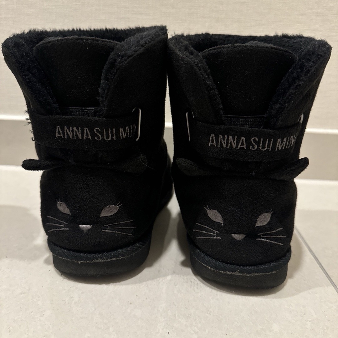 ANNA SUI mini(アナスイミニ)のANNA SUI mini アナスイミニ 猫刺繍 ムートンブーツ 22センチ キッズ/ベビー/マタニティのキッズ靴/シューズ(15cm~)(ブーツ)の商品写真