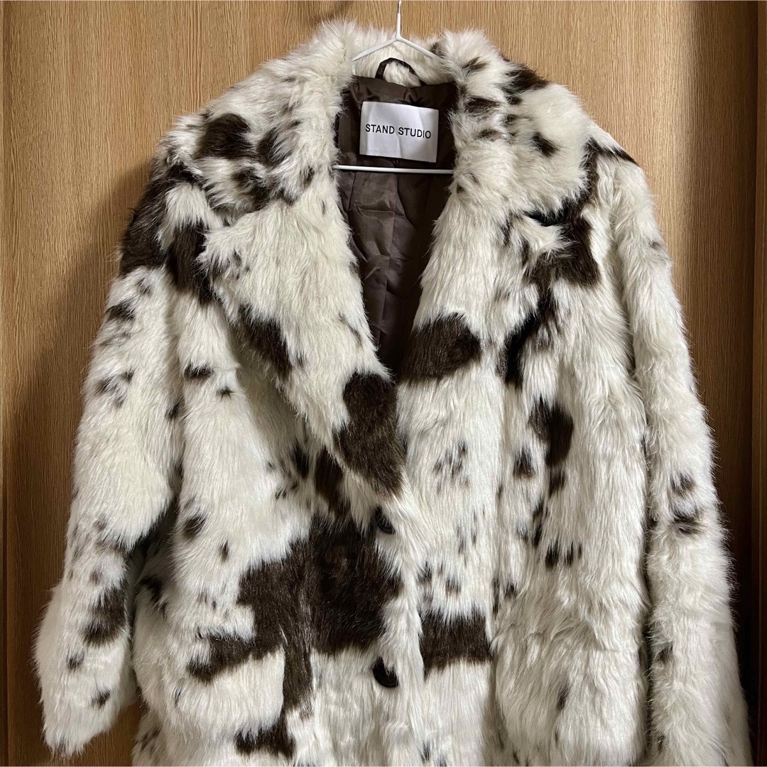 L'Appartement DEUXIEME CLASSE(アパルトモンドゥーズィエムクラス)のSTAND STUDIO Faux Fur Coat レディースのジャケット/アウター(毛皮/ファーコート)の商品写真