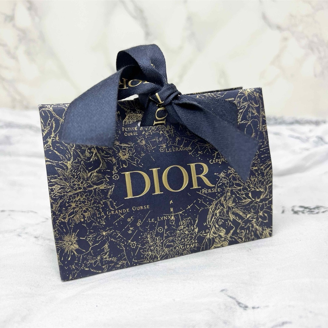 【DIOR】HOLIDAY限定ギフトボックス Diorリボン付き