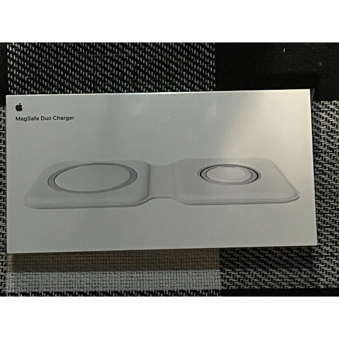 国内発送】 【新品未開封】Apple MagSafeデュアル充電パッド MHXF3AM/A