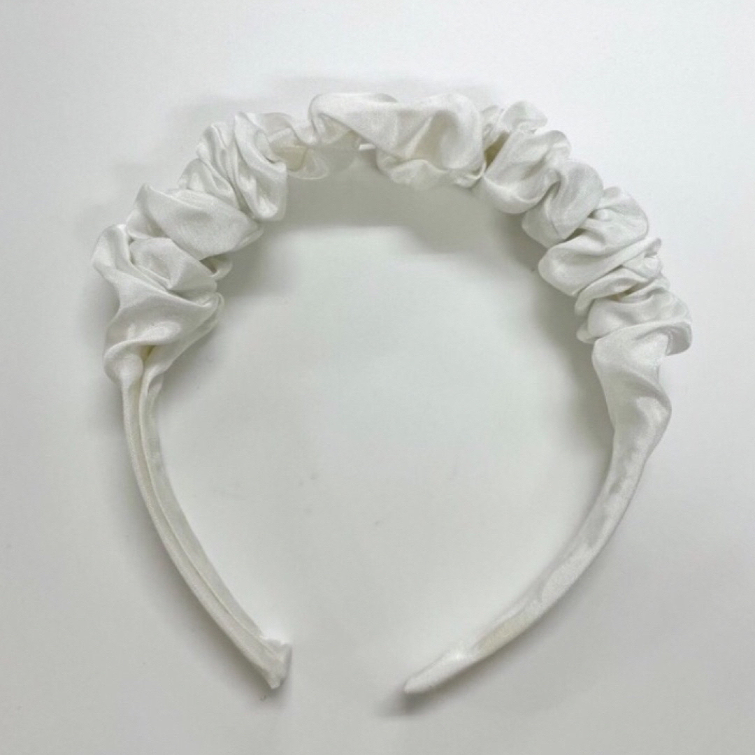 épine(エピヌ)の新品♡epinu♡gather headband white♡メイドカチューシャ レディースのヘアアクセサリー(カチューシャ)の商品写真