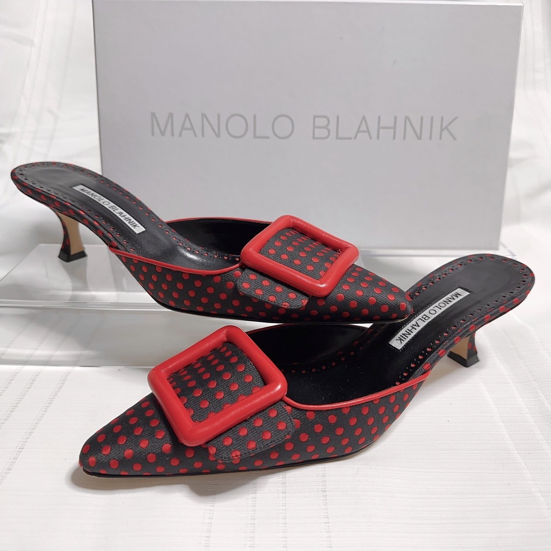 マノロブラニク　ミュール　フラットシューズ　スクエアバックルパンプス　靴　極美品 | フリマアプリ ラクマ