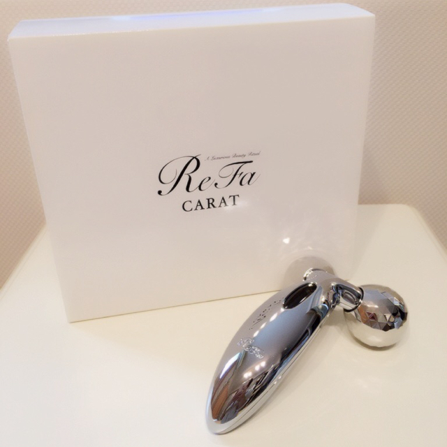 ReFa CARAT 美顔ローラー コスメ/美容のスキンケア/基礎化粧品(フェイスローラー/小物)の商品写真