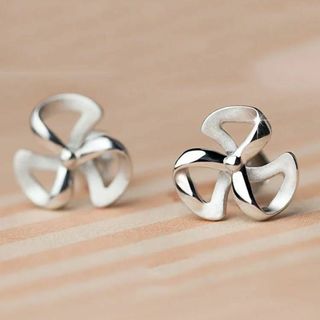 三つ葉のクローバーピアス(ピアス)