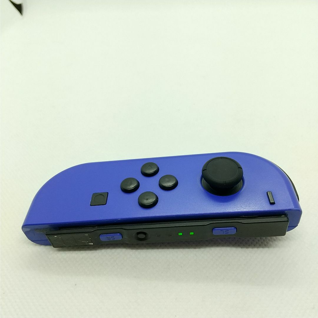 Nintendo Switch(ニンテンドースイッチ)の【希少】①Switch ジョイコン　ブルー　左のみ(L) 【任天堂純正品】濃い青 エンタメ/ホビーのゲームソフト/ゲーム機本体(家庭用ゲーム機本体)の商品写真