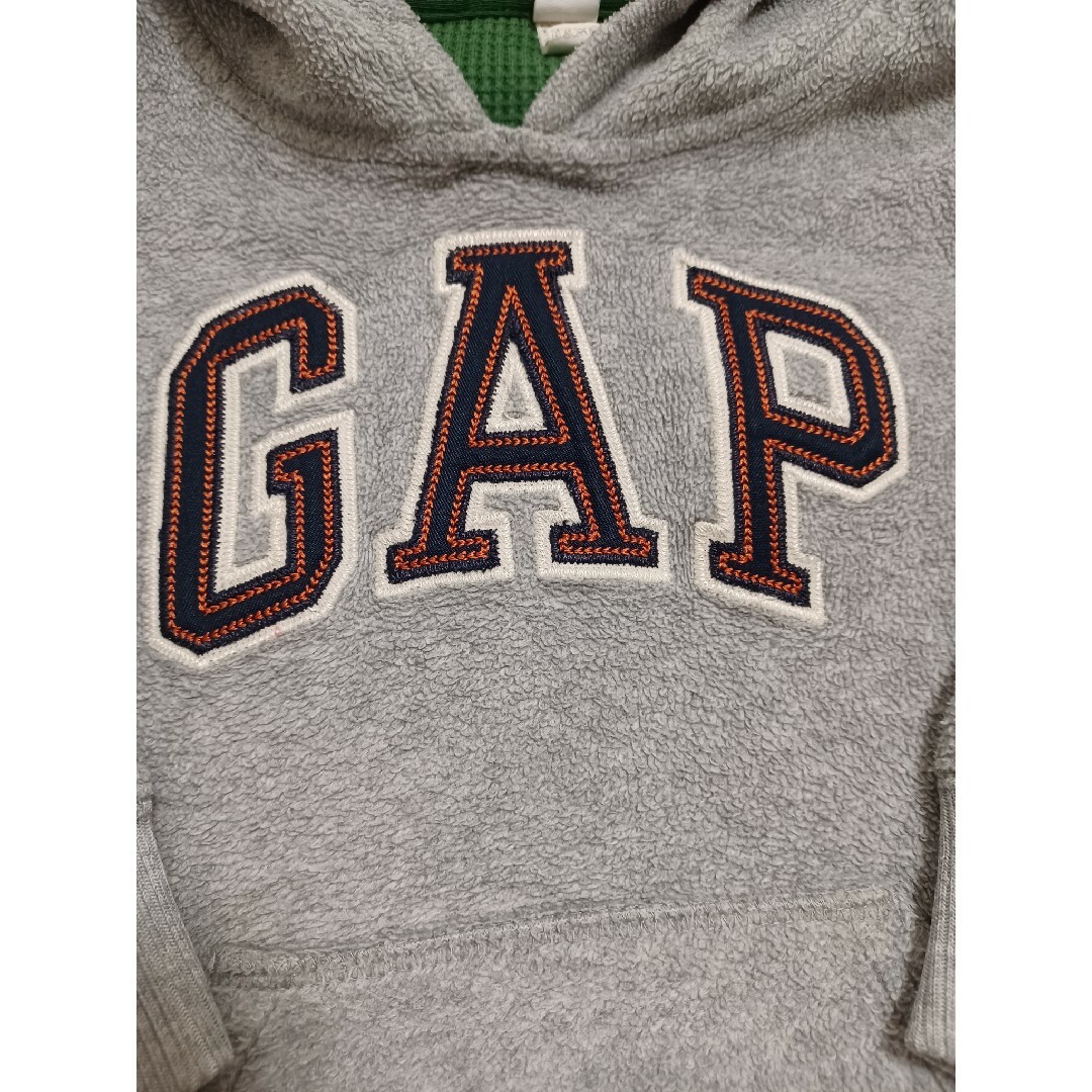 babyGAP(ベビーギャップ)のbabyGAP　フリーストレーナー　100 キッズ/ベビー/マタニティのキッズ服男の子用(90cm~)(Tシャツ/カットソー)の商品写真