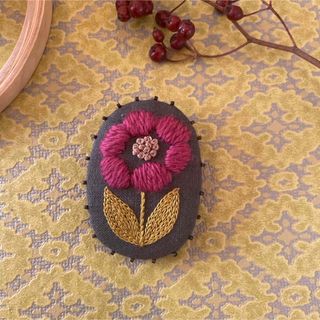 刺繍ブローチ(コサージュ/ブローチ)