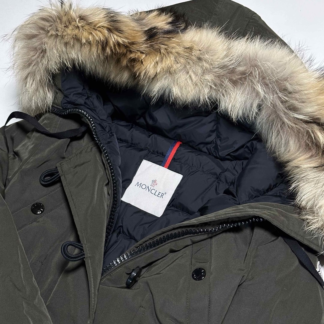 MONCLER - モンクレール カーキ ARRIOUS ダウンジャケット MONCLER - モンクレール カーキ ARRIOUS ダウンジャケット