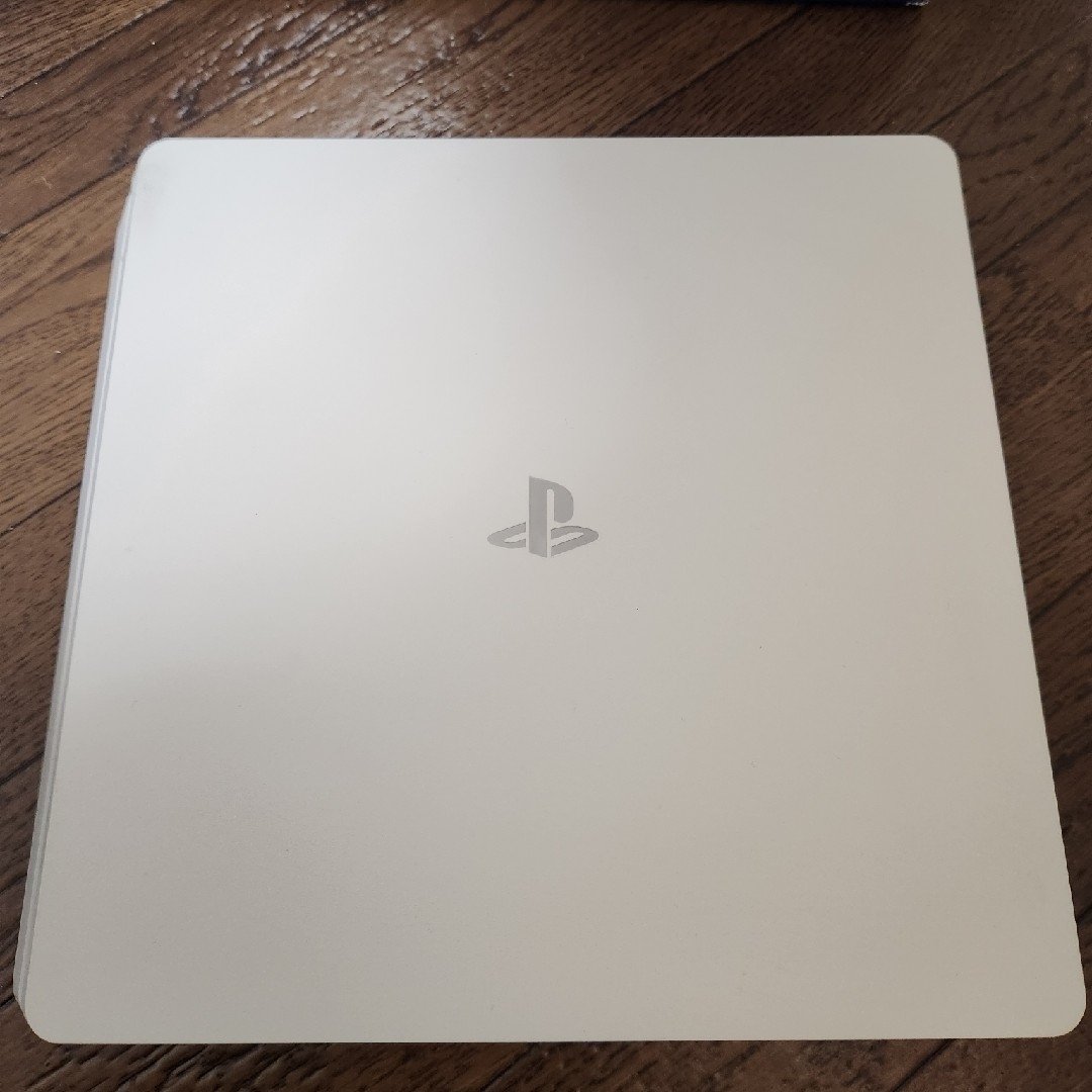 SONY(ソニー)の☆美品・PS4 本体 1TB CUH-2100B ホワイト　箱説明書付　清掃済☆ エンタメ/ホビーのゲームソフト/ゲーム機本体(家庭用ゲーム機本体)の商品写真