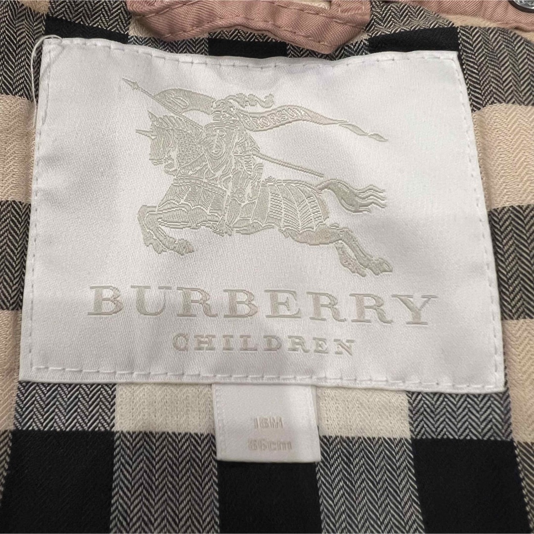 BURBERRY(バーバリー)のBURBERRY バーバリーアウター18M キッズ/ベビー/マタニティのキッズ服女の子用(90cm~)(コート)の商品写真