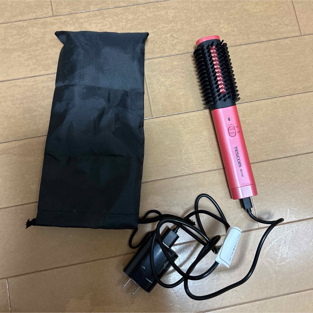 TESCOM(テスコム)の携帯用 ホットヘアブラシ コスメ/美容のヘアケア/スタイリング(ヘアブラシ/クシ)の商品写真