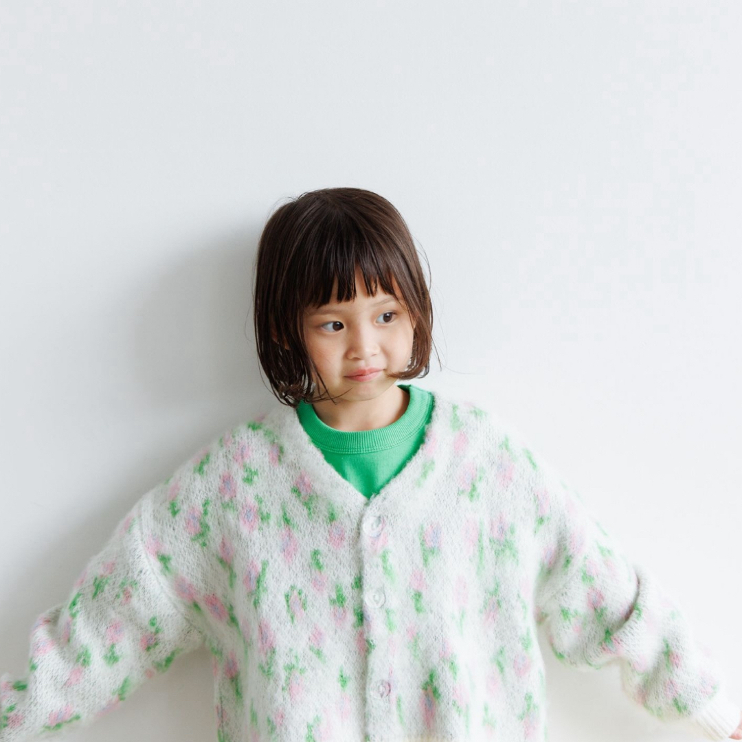 LOWRYS FARM(ローリーズファーム)の【LOWRYS FARM】 シャギーフラワージャガードカーデ キッズ/ベビー/マタニティのキッズ服女の子用(90cm~)(カーディガン)の商品写真