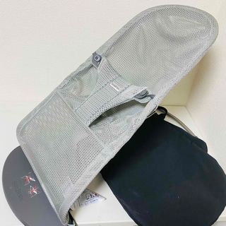 ベビービョルン(BABYBJORN)のベビービョルン　バウンサー　ブリスエアー　グレーメッシュ(その他)