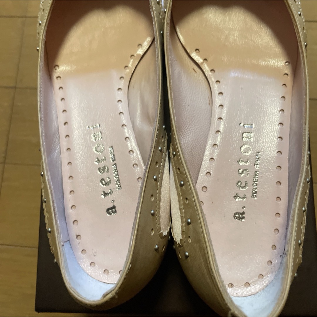 testoni パンプス 22.5センチ ピンク ベージュ レディースの靴/シューズ(ハイヒール/パンプス)の商品写真
