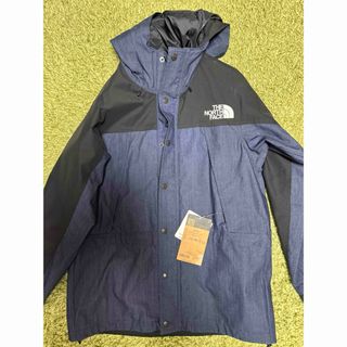 ザノースフェイス(THE NORTH FACE)の【新品ノースフェイス】ブルーナイロンジャケット(ナイロンジャケット)