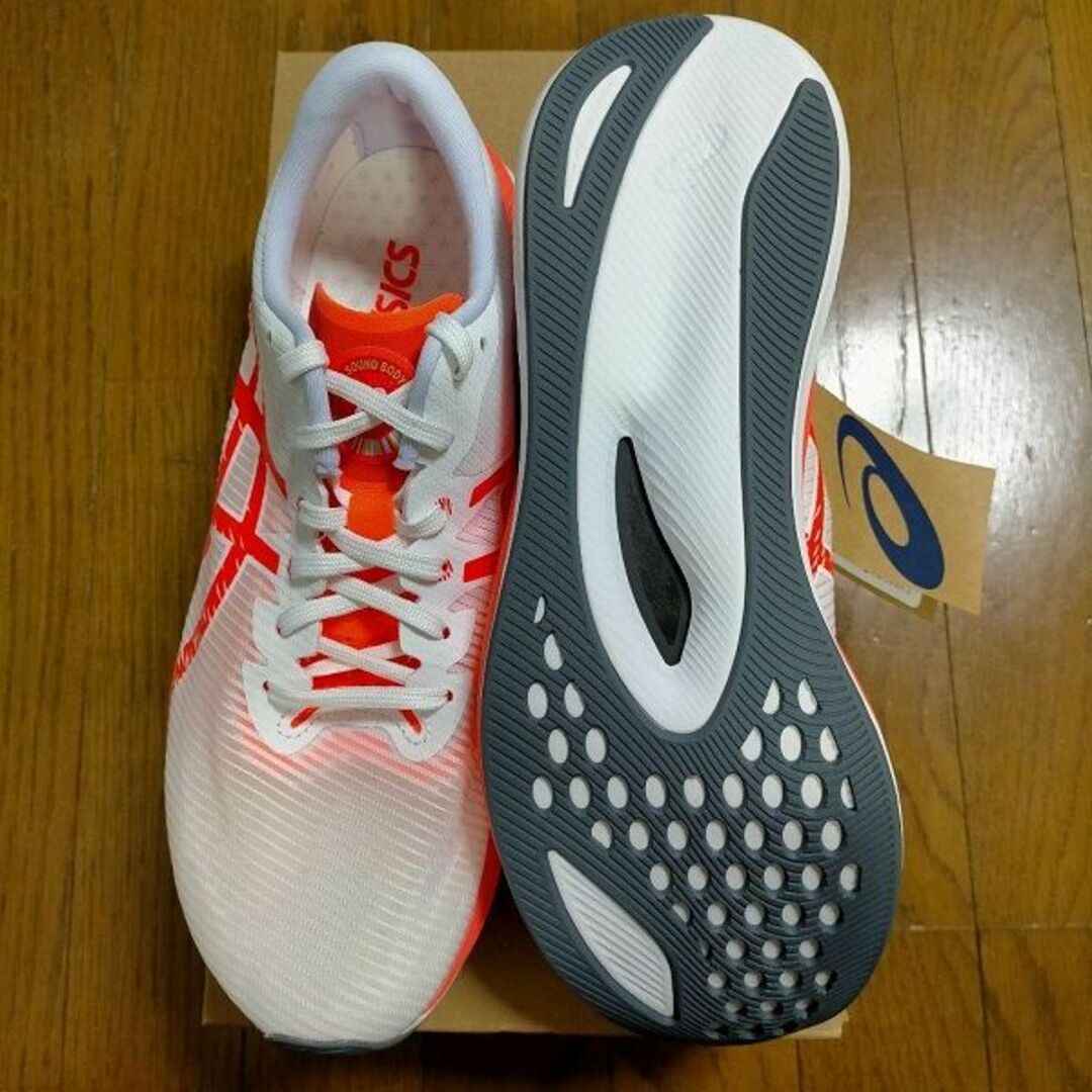 asics(アシックス)の限定26.5㎝新品　MAGIC SPEED 3　マジックスピード3　カーボン厚底 スポーツ/アウトドアのランニング(シューズ)の商品写真